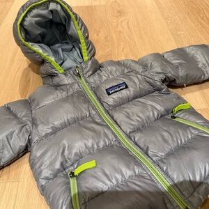 Patagonia Baby Hi Loft Down Puffer Jacket • Size 6-12 Months • Silver